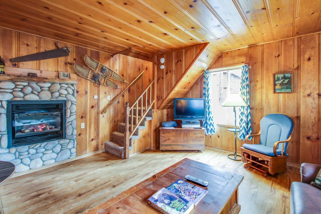 9 Cozy South Lake Tahoe Cabins To Rent For Your Ski Trip